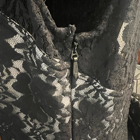 Women's Chi Chi London Black & White Lace Mini Dress Plus Size 18 - Picture 11 of 13